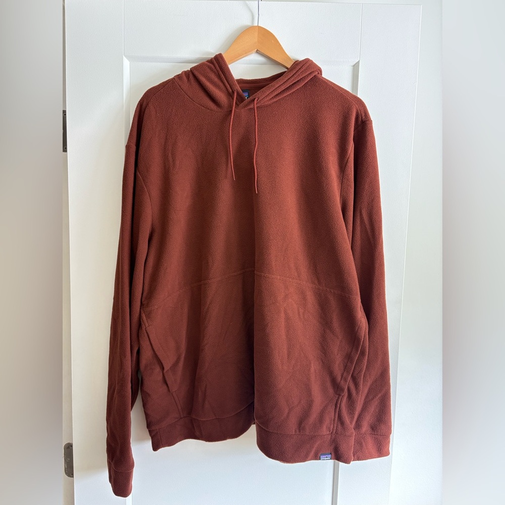 Patagonia Men's lightweight fleece Brick Red Hoodie